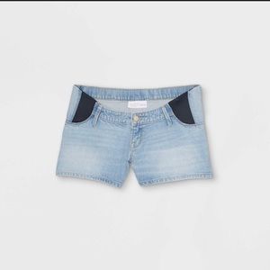Under belly maternity shorts